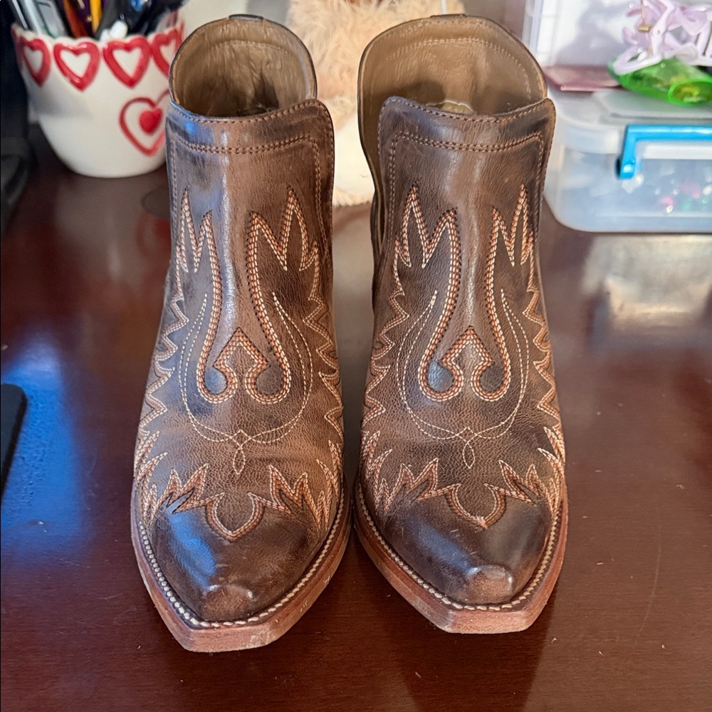 Ariat Brown Ankle Boots with Tan Stitching